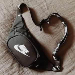 Nike Fanny Pack Bag